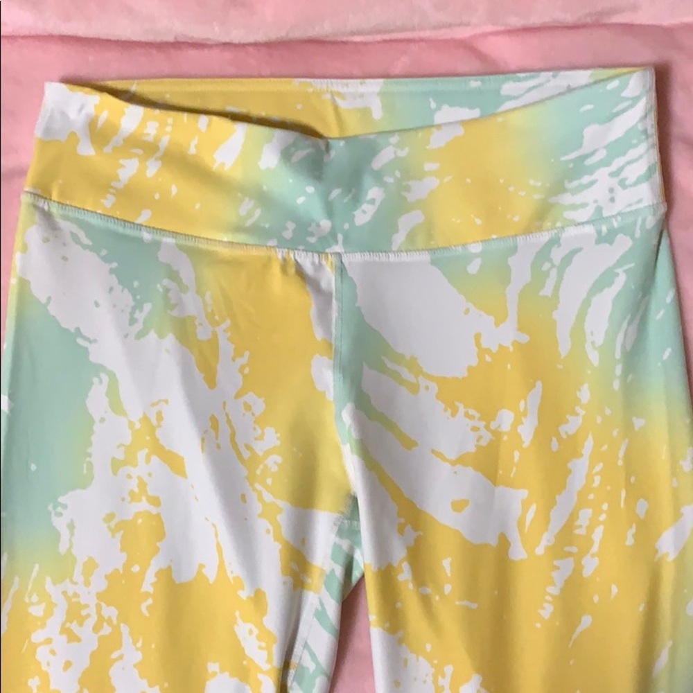 Fabletics Capri leggings